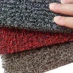 Thảm Nhựa Rối Dày Và Những Điều Cần Biết Khi Mua Ngoài thảm nhựa rối phổ thông, nhựa rối dày là một loại thảm chùi chân đặc biệt bởi nó được sản xuất chất lượng màu sắc cũng như kiểu dáng hoàn toàn khác, cấu trúc sợi là sử dụng 2 loại sợi màu đan sen vào nhau, kiểu đế là đế đinh (đế có gai). Độ dày của thảm nhựa rối dày, đúng như cái tên nó vậy, độ dày 2cm. Màu sắc có 4 màu cơ bản: + Màu đỏ ( kết hợp sợi đỏ và đen) + Màu ghi ( kết hợp sợi đen và trắng) + Màu đen ( nguyên sợi đen) + Màu nâu ( kết hợp sợi nâu và sợi trắng) Nhựa rối dày Nhựa rối dày Đây là một sản phẩm chất lượng tốt, độ bền cao, sử dụng cho những nơi có nhiều người đi lại. Thảm nhựa rối dày dùng cho những vị trí nào? Có thể thấy thảm lau chân thì sẽ phải sử dụng cho những nơi có nguồn phát sinh bẩn, như từ ngoài đường vào nhà, ngoài vườn vào nhà, khu sản xuất, hay đi lại nhiều nơi. Vậy thảm nhựa rối dày được đặt ở đâu? + nhựa rối dày đặt tại sảnh ra vào của các tòa nhà. Nhằm lau chùi bụi bẩn thô ngay ban đầu trước khi bước vào nhà, vào thang máy. + Đặt tại các cửa đi ngách. + Đặt tại chân cầu thang bộ. + Đặt tại trước thang máy, trong thang máy. + Nhựa rối dày đặt cửa khu sản xuất chế biến. + Đặt tại cửa nhà xưởng. + Đặt tại cửa khu rạp chiếu phim. + Nhựa rối dày đặt tại cửa đi lại khu trung tâm thương mại, siêu thị... + Đặt trước cửa ở khu nhà trường, trường học, thư viện + Nhựa rối dày đặt khu sảnh bệnh viện. + Thảm nhựa rối dày dùng lau chùi chân nhà vệ sinh. + Dùng lau chùi chân khu nhà bếp, nhà thay đồ, ban công... nhựa rối dày màu đỏ Nhựa rối dày màu đỏ Độ Bền Của Thảm Nhựa Rối Dày Là Bao Lâu? Quá trình sử dụng, bảo quản sẽ quyết định nên tuổi thọ của thảm nhựa rối dày. Nếu đặt tại những nơi có mật độ người đi lại trung bình 400 lượt người / ngày thảm sẽ sử dụng trung bình 2-3 năm. Ngoài ra việc vệ sinh bảo quản cũng là vấn đề đáng lưu tâm như: + Không dùng hóa chất tẩy rửa để cọ thảm + Không đặt trực tiếp dưới trời nắng + Không để nơi có nguồn nhiệt, hóa chất sẽ làm hỏng nhựa. Cần được vệ sinh, thay thế, và sử dụng đúng nơi, điều này sẽ được chuyên viên tư vấn bán hàng giới thiệu rõ hơn cho Quý khách hàng khi mua hàng.